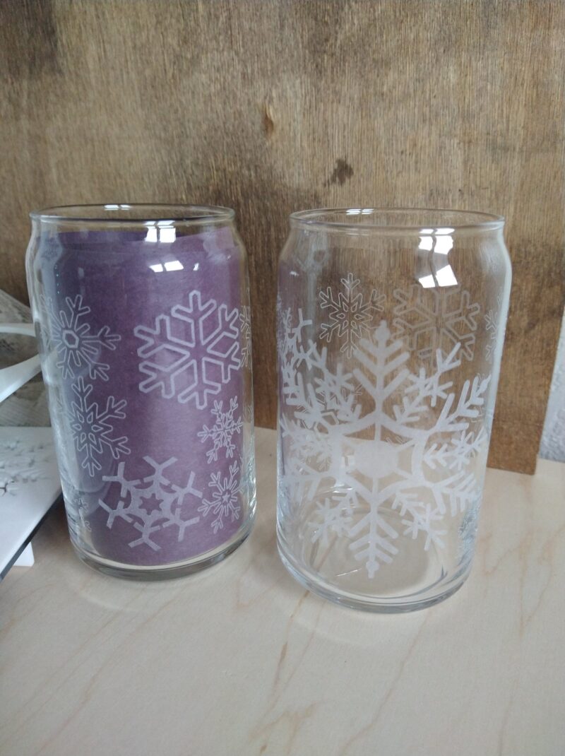 Snowflake glassware with Tote Caddie