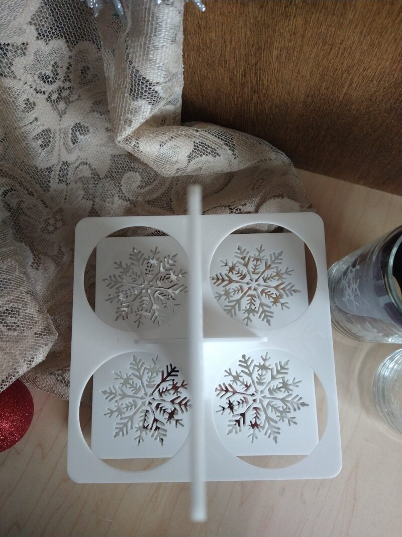 Snowflake glassware with Tote Caddie